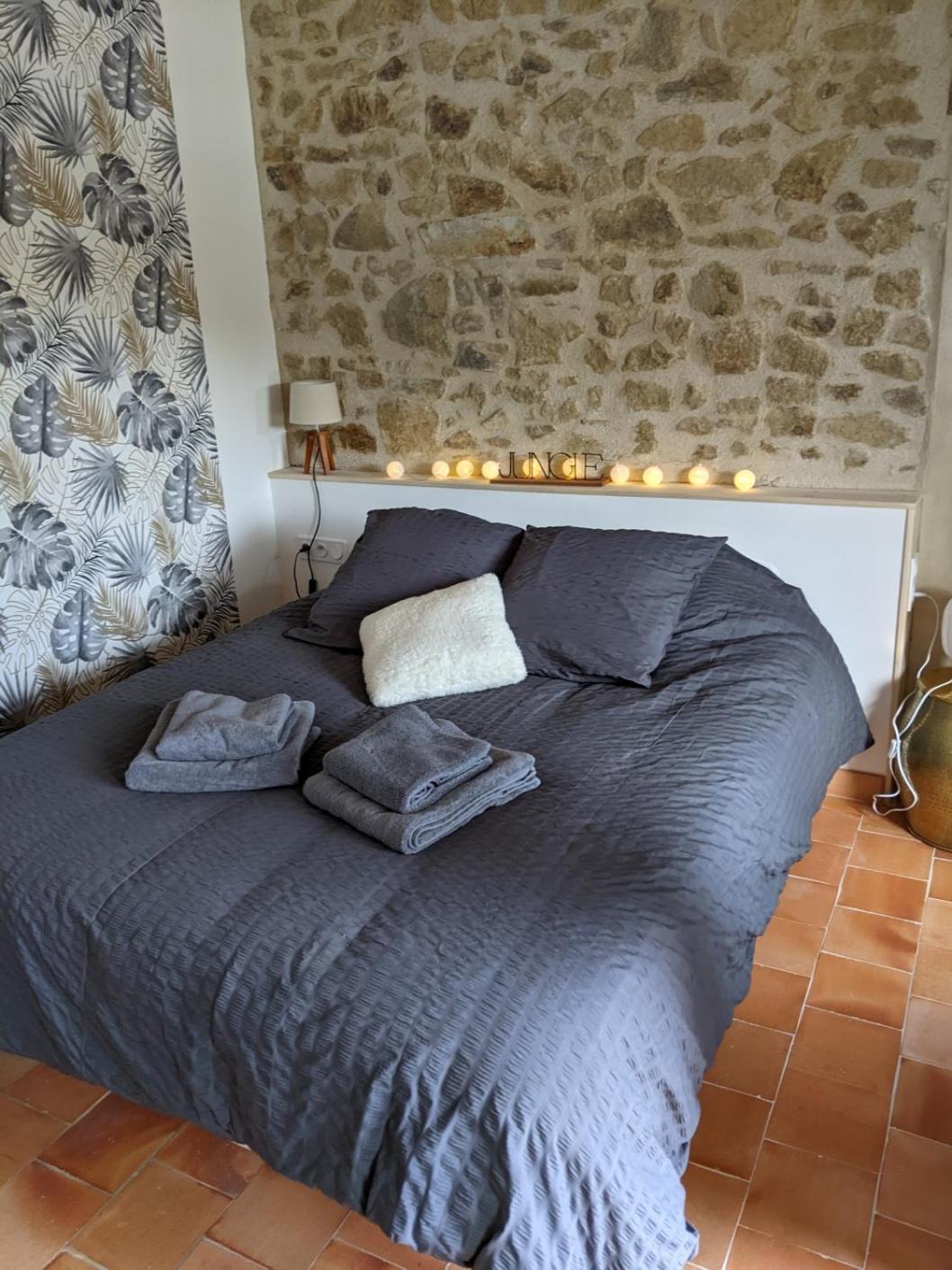 Le Moulin Du Fresne, Chambres D'Hotes Gourgé エクステリア 写真
